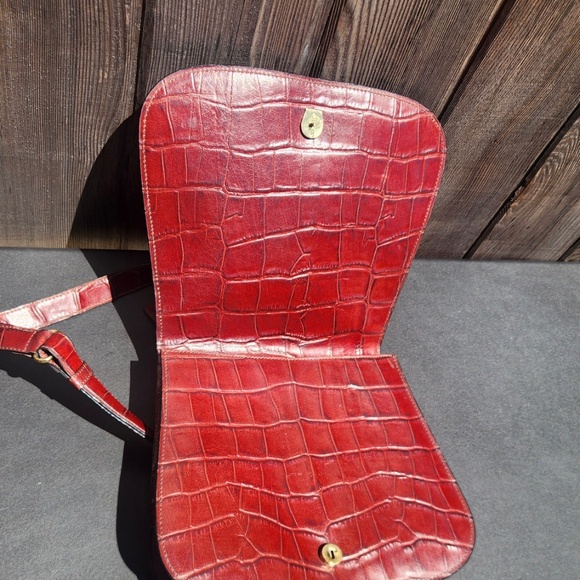 Aigner Red Croc Embossed Leather Crossbody Purse - Picture 16 of 16